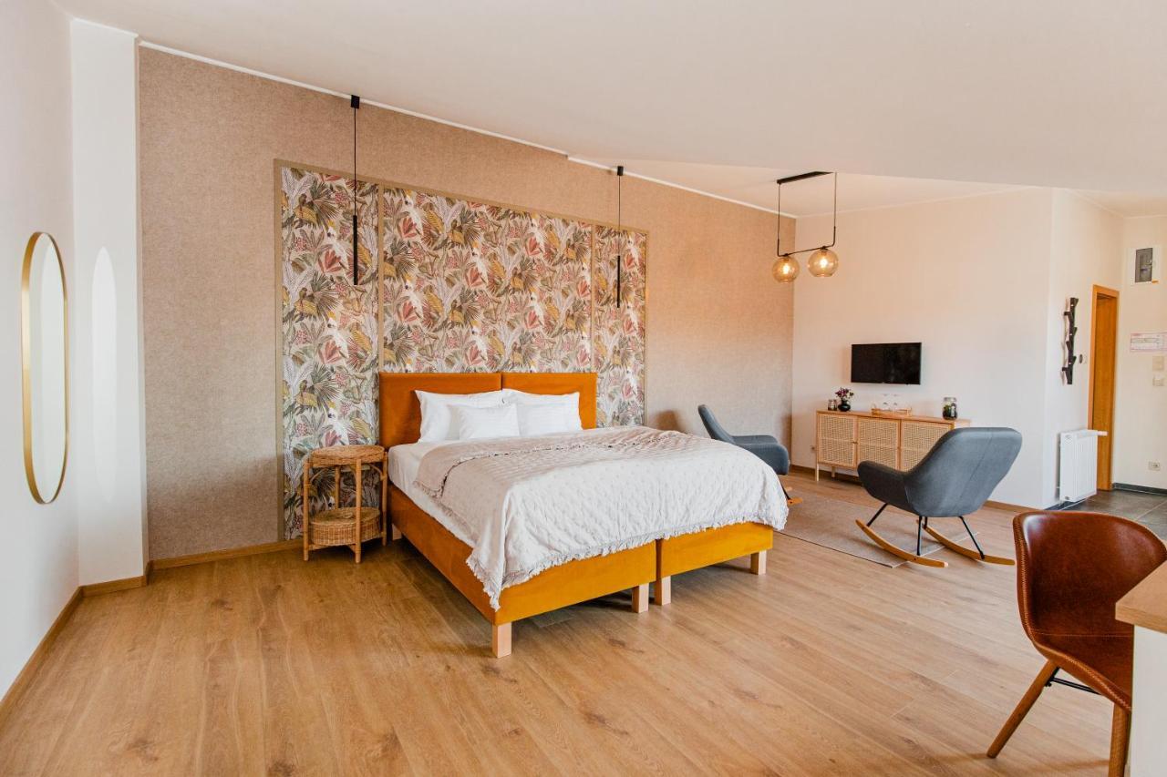 H11 Rooms Esztergom Exterior foto